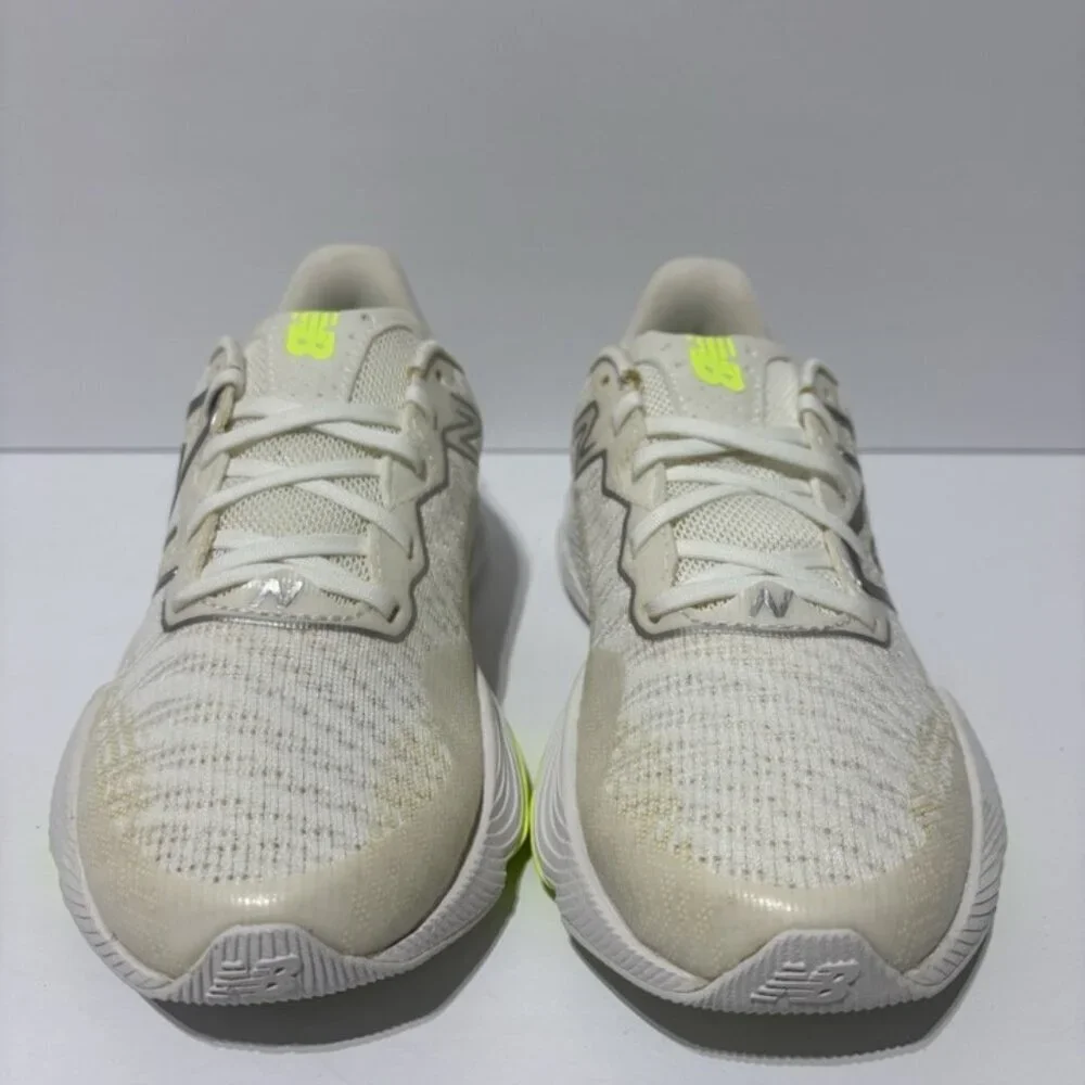 New Balance Women’s FuelCell Shift Trainer V2 Sneakers White, Size 5 Wide